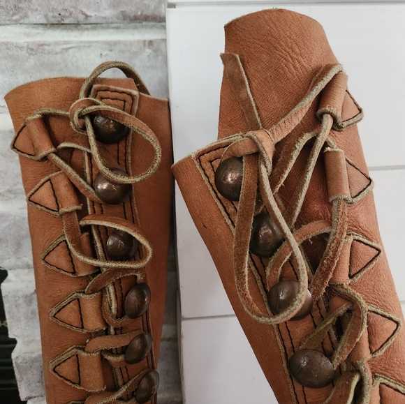 Genuine Leather Moccasin Boots with wool inserts on footbed - Picture 2 of 14